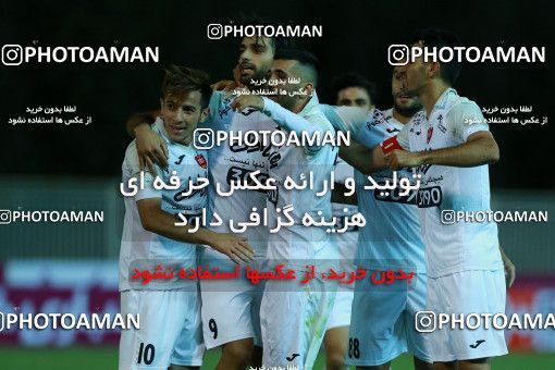 783950, Tehran, [*parameter:4*], Iran Pro League، Persian Gulf Cup، 2017-18 season، First Leg، Week 3، Naft Tehran ۰ v 3 Persepolis on 2017/08/10 at Takhti Stadium