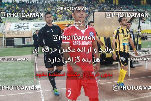 786111, Isfahan, [*parameter:4*], Iran Pro League، Persian Gulf Cup، 2017-18 season، First Leg، Week 3، Sepahan ۱ v ۱ Pars Jonoubi Jam on 2017/08/11 at Naghsh-e Jahan Stadium