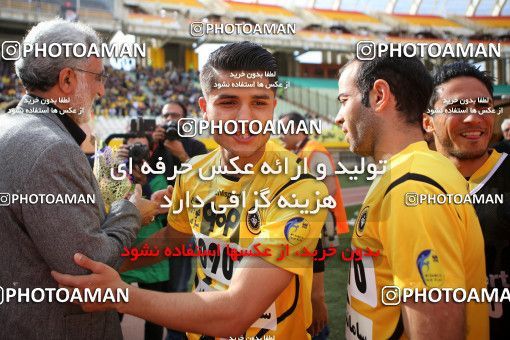 795827, Isfahan, [*parameter:4*], Iran Pro League، Persian Gulf Cup، 2016-17 season، Second Leg، Week 25، Sepahan 3 v ۱ Saipa on 2017/04/01 at Naghsh-e Jahan Stadium