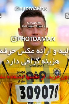 795722, Isfahan, [*parameter:4*], لیگ برتر فوتبال ایران، Persian Gulf Cup، Week 25، Second Leg، Sepahan 3 v 1 Saipa on 2017/04/01 at Naghsh-e Jahan Stadium