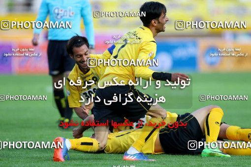 795587, Isfahan, [*parameter:4*], Iran Pro League، Persian Gulf Cup، 2016-17 season، Second Leg، Week 25، Sepahan 3 v ۱ Saipa on 2017/04/01 at Naghsh-e Jahan Stadium