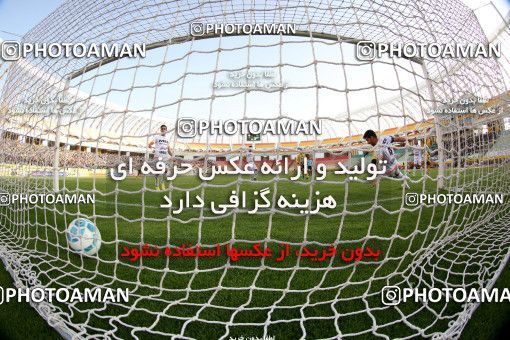 822699, Isfahan, [*parameter:4*], Iran Pro League، Persian Gulf Cup، 2016-17 season، Second Leg، Week 25، Sepahan 3 v ۱ Saipa on 2017/04/01 at Naghsh-e Jahan Stadium