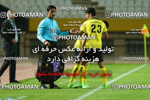 795065, Isfahan, [*parameter:4*], Iran Pro League، Persian Gulf Cup، 2016-17 season، Second Leg، Week 27، Sepahan ۱ v ۰ Gostaresh Foulad Tabriz on 2017/04/14 at Naghsh-e Jahan Stadium