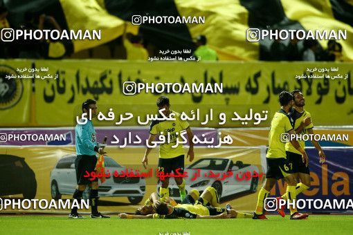 821723, Isfahan, [*parameter:4*], Iran Pro League، Persian Gulf Cup، 2016-17 season، Second Leg، Week 27، Sepahan ۱ v ۰ Gostaresh Foulad Tabriz on 2017/04/14 at Naghsh-e Jahan Stadium