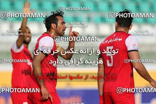 820630, Isfahan,Fooladshahr, [*parameter:4*], Iran Pro League، Persian Gulf Cup، 2016-17 season، Second Leg، Week 30، Zob Ahan Esfahan 2 v ۰ Padideh Mashhad on 2017/05/04 at Foolad Shahr Stadium