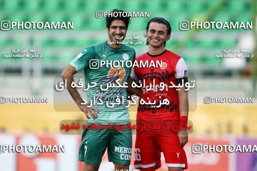 794911, Isfahan,Fooladshahr, [*parameter:4*], Iran Pro League، Persian Gulf Cup، 2016-17 season، Second Leg، Week 30، Zob Ahan Esfahan 2 v ۰ Padideh Mashhad on 2017/05/04 at Foolad Shahr Stadium