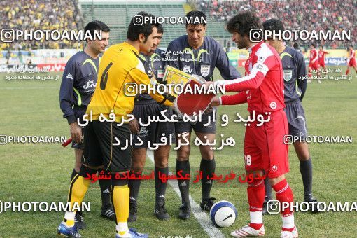 798622, Isfahan,Fooladshahr, Iran, Iran Pro League، Persian Gulf Cup، 2007-08 season، First Leg، Week 17، Sepahan 2 v ۱ Persepolis on 2007/12/31 at Foolad Shahr Stadium