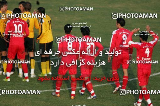 799090, Isfahan,Fooladshahr, Iran, Iran Pro League، Persian Gulf Cup، 2007-08 season، First Leg، Week 17، Sepahan 2 v ۱ Persepolis on 2007/12/31 at Foolad Shahr Stadium