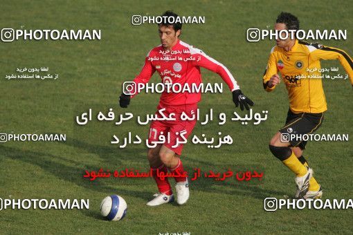 798985, Isfahan,Fooladshahr, Iran, Iran Pro League، Persian Gulf Cup، 2007-08 season، First Leg، Week 17، Sepahan 2 v ۱ Persepolis on 2007/12/31 at Foolad Shahr Stadium