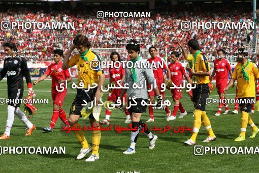 799740, Tehran, [*parameter:4*], Iran Pro League، Persian Gulf Cup، 2007-08 season، Second Leg، Week 34، Persepolis 2 v ۱ Sepahan on 2008/05/17 at Azadi Stadium