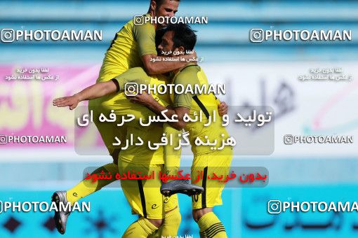 848381, Tehran, , جام حذفی فوتبال ایران, 1/16 stage, Khorramshahr Cup, Rah Ahan 1 v 2 Khooneh be Khooneh on 2017/09/09 at Ekbatan Stadium