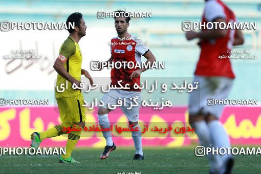 848439, Tehran, , جام حذفی فوتبال ایران, 1/16 stage, Khorramshahr Cup, Rah Ahan 1 v 2 Khooneh be Khooneh on 2017/09/09 at Ekbatan Stadium