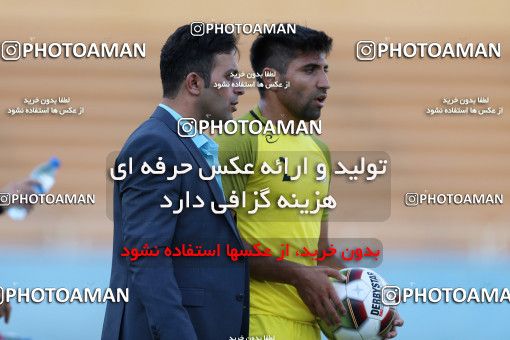 820414, Tehran, , جام حذفی فوتبال ایران, 1/16 stage, Khorramshahr Cup, Rah Ahan 1 v 2 Khooneh be Khooneh on 2017/09/09 at Ekbatan Stadium