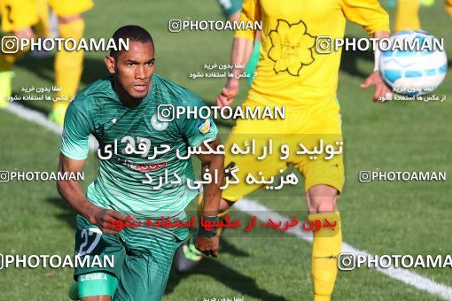 823907, Isfahan,Fooladshahr, [*parameter:4*], لیگ برتر فوتبال ایران، Persian Gulf Cup، Week 28، Second Leg، Zob Ahan Esfahan 2 v 1 Mashin Sazi Tabriz on 2017/04/20 at Foolad Shahr Stadium