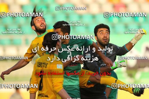 823866, Isfahan,Fooladshahr, [*parameter:4*], لیگ برتر فوتبال ایران، Persian Gulf Cup، Week 28، Second Leg، Zob Ahan Esfahan 2 v 1 Mashin Sazi Tabriz on 2017/04/20 at Foolad Shahr Stadium