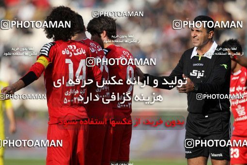 838950, Tehran, [*parameter:4*], Iran Pro League، Persian Gulf Cup، 2012-13 season، Second Leg، Week 25، Naft Tehran ۱ v ۱ Persepolis on 2013/02/09 at Azadi Stadium