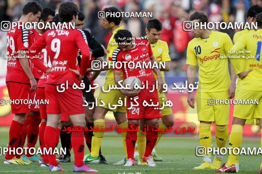 838860, Tehran, [*parameter:4*], Iran Pro League، Persian Gulf Cup، 2012-13 season، Second Leg، Week 25، Naft Tehran ۱ v ۱ Persepolis on 2013/02/09 at Azadi Stadium