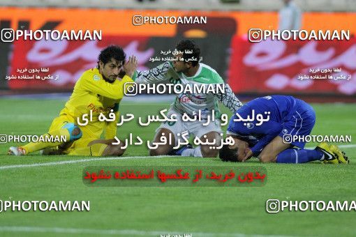 841888, Tehran, [*parameter:4*], Iran Pro League، Persian Gulf Cup، 2012-13 season، First Leg، Week 13، Esteghlal 2 v ۱ Naft Tehran on 2012/10/25 at Azadi Stadium