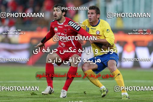 883094, Tehran, , Iranian Hazfi Cup, 1.8 round, Khorramshahr Cup, Naft Tehran ۱ v 4 Persepolis on 2013/01/08 at Azadi Stadium