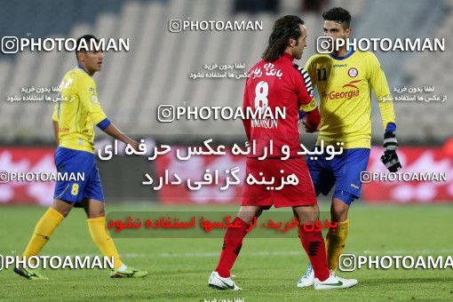 883203, Tehran, , جام حذفی فوتبال ایران, 1.8 round, , Naft Tehran 1 v 4 Persepolis on 2013/01/08 at Azadi Stadium