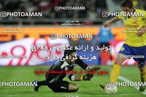 859224, Tehran, , Iranian Hazfi Cup, 1.8 round, Khorramshahr Cup, Naft Tehran ۱ v 4 Persepolis on 2013/01/08 at Azadi Stadium