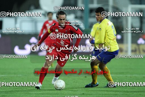 864370, Tehran, , جام حذفی فوتبال ایران, 1.8 round, , Naft Tehran 1 v 4 Persepolis on 2013/01/08 at Azadi Stadium