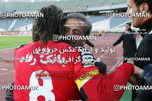 864360, Tehran, , جام حذفی فوتبال ایران, 1.8 round, , Naft Tehran 1 v 4 Persepolis on 2013/01/08 at Azadi Stadium