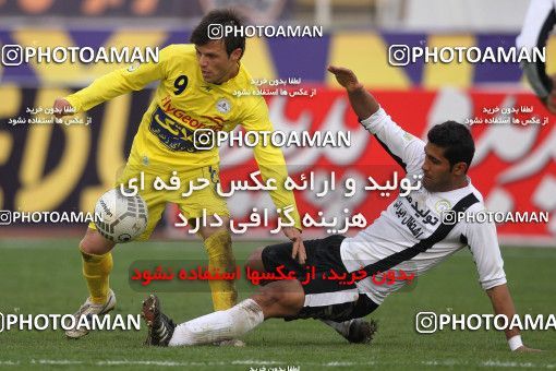 860583, Tehran, [*parameter:4*], Iran Pro League، Persian Gulf Cup، 2012-13 season، Second Leg، Week 29، Naft Tehran 2 v ۱ Fajr-e Sepasi Shiraz on 2013/03/11 at Shahid Dastgerdi Stadium