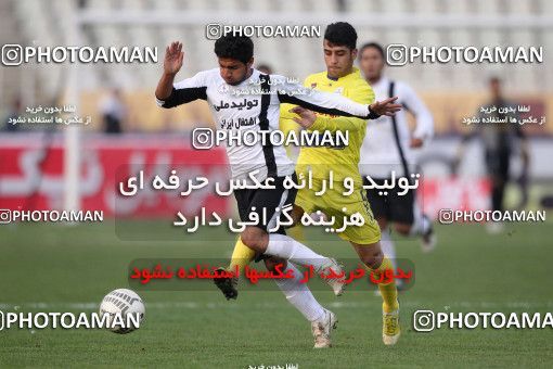 860523, Tehran, [*parameter:4*], Iran Pro League، Persian Gulf Cup، 2012-13 season، Second Leg، Week 29، Naft Tehran 2 v ۱ Fajr-e Sepasi Shiraz on 2013/03/11 at Shahid Dastgerdi Stadium