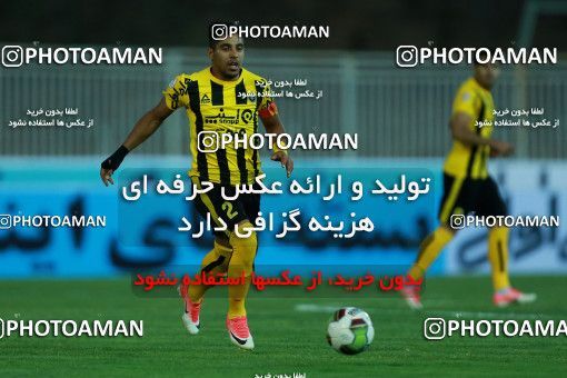 877000, Tehran, [*parameter:4*], Iran Pro League، Persian Gulf Cup، 2017-18 season، First Leg، Week 8، Naft Tehran ۱ v ۰ Sepahan on 2017/09/26 at Takhti Stadium