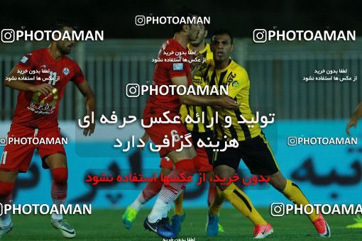 877097, Tehran, [*parameter:4*], Iran Pro League، Persian Gulf Cup، 2017-18 season، First Leg، Week 8، Naft Tehran ۱ v ۰ Sepahan on 2017/09/26 at Takhti Stadium