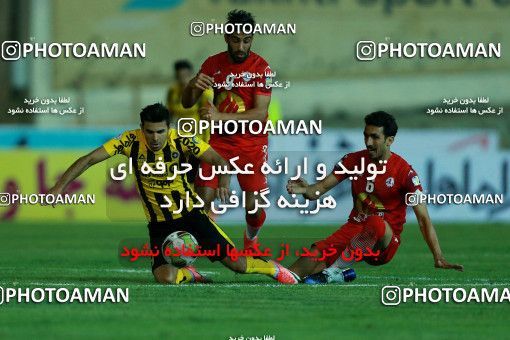 877059, Tehran, [*parameter:4*], Iran Pro League، Persian Gulf Cup، 2017-18 season، First Leg، Week 8، Naft Tehran ۱ v ۰ Sepahan on 2017/09/26 at Takhti Stadium