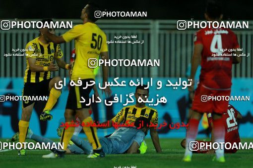 876949, Tehran, [*parameter:4*], Iran Pro League، Persian Gulf Cup، 2017-18 season، First Leg، Week 8، Naft Tehran ۱ v ۰ Sepahan on 2017/09/26 at Takhti Stadium