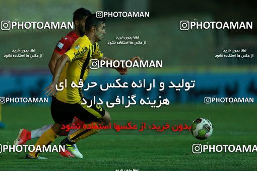 877525, Tehran, [*parameter:4*], Iran Pro League، Persian Gulf Cup، 2017-18 season، First Leg، Week 8، Naft Tehran ۱ v ۰ Sepahan on 2017/09/26 at Takhti Stadium