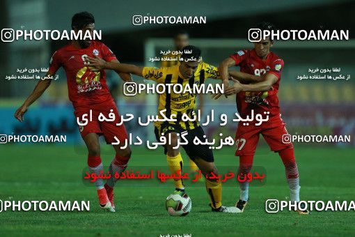 877379, Tehran, [*parameter:4*], Iran Pro League، Persian Gulf Cup، 2017-18 season، First Leg، Week 8، Naft Tehran ۱ v ۰ Sepahan on 2017/09/26 at Takhti Stadium