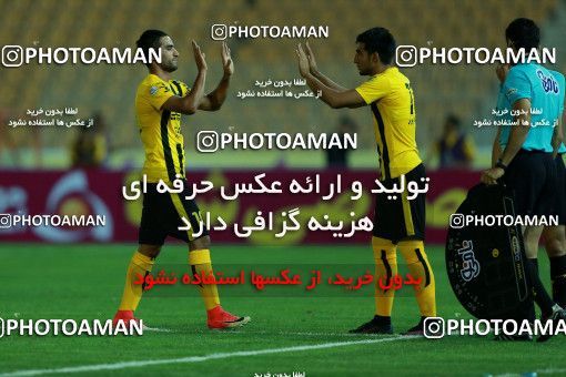 877280, Tehran, [*parameter:4*], لیگ برتر فوتبال ایران، Persian Gulf Cup، Week 8، First Leg، Naft Tehran 1 v 0 Sepahan on 2017/09/26 at Takhti Stadium