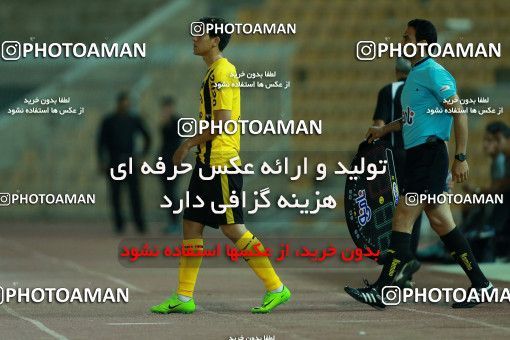 877534, Tehran, [*parameter:4*], Iran Pro League، Persian Gulf Cup، 2017-18 season، First Leg، Week 8، Naft Tehran ۱ v ۰ Sepahan on 2017/09/26 at Takhti Stadium