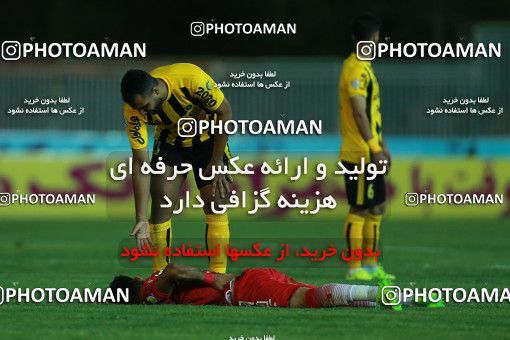 877819, Tehran, [*parameter:4*], Iran Pro League، Persian Gulf Cup، 2017-18 season، First Leg، Week 8، Naft Tehran ۱ v ۰ Sepahan on 2017/09/26 at Takhti Stadium