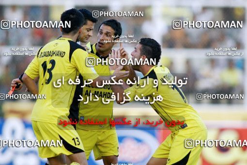 882960, Bandar Abbas, [*parameter:4*], Iran Pro League، Persian Gulf Cup، 2012-13 season، Second Leg، Week 18، Aluminium Hormozgan ۰ v 2 Esteghlal on 2012/12/26 at Khalij-e Fars Stadium