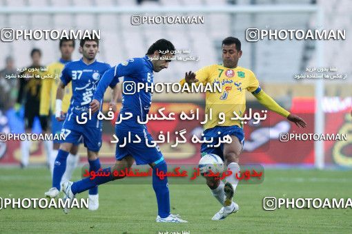 964876, Tehran, [*parameter:4*], Iran Pro League، Persian Gulf Cup، 2011-12 season، First Leg، Week 16، Esteghlal ۱ v 2 Sanat Naft Abadan on 2011/12/14 at Azadi Stadium