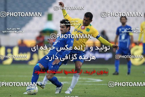 964732, Tehran, [*parameter:4*], Iran Pro League، Persian Gulf Cup، 2011-12 season، First Leg، Week 16، Esteghlal ۱ v 2 Sanat Naft Abadan on 2011/12/14 at Azadi Stadium