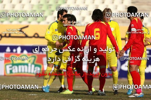 901072, Tehran, [*parameter:4*], Iran Pro League، Persian Gulf Cup، 2011-12 season، Second Leg، Week 19، Naft Tehran ۱ v 3 Foulad Khouzestan on 2012/01/15 at Shahid Dastgerdi Stadium