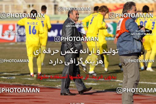 901158, Tehran, [*parameter:4*], لیگ برتر فوتبال ایران، Persian Gulf Cup، Week 19، Second Leg، Naft Tehran 1 v 3 Foulad Khouzestan on 2012/01/15 at Shahid Dastgerdi Stadium