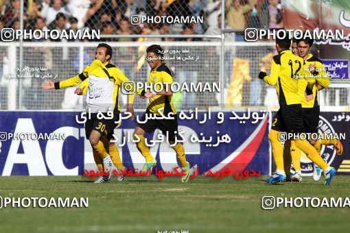 901648, Shiraz, [*parameter:4*], Iran Pro League، Persian Gulf Cup، 2011-12 season، Second Leg، Week 20، Fajr-e Sepasi Shiraz 2 v ۱ Esteghlal on 2012/01/19 at Hafezieh Stadium