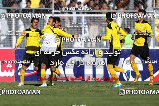 901618, Shiraz, [*parameter:4*], Iran Pro League، Persian Gulf Cup، 2011-12 season، Second Leg، Week 20، Fajr-e Sepasi Shiraz 2 v ۱ Esteghlal on 2012/01/19 at Hafezieh Stadium