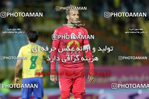 906219, Tehran, Iran, Iran Pro League، Persian Gulf Cup، 2017-18 season، First Leg، Week 9، Sanat Naft Abadan ۱ v ۰ Naft Tehran on 2017/10/13 at Takhti Stadium Abadan