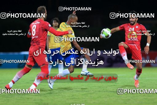 903250, Tehran, Iran, Iran Pro League، Persian Gulf Cup، 2017-18 season، First Leg، Week 9، Sanat Naft Abadan ۱ v ۰ Naft Tehran on 2017/10/13 at Takhti Stadium Abadan