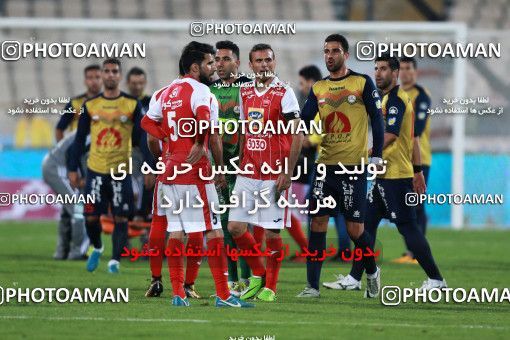 906933, Tehran, , جام حذفی فوتبال ایران, 1.16 round, Khorramshahr Cup, Persepolis 2 v 0 Naft Tehran on 2017/10/21 at Azadi Stadium