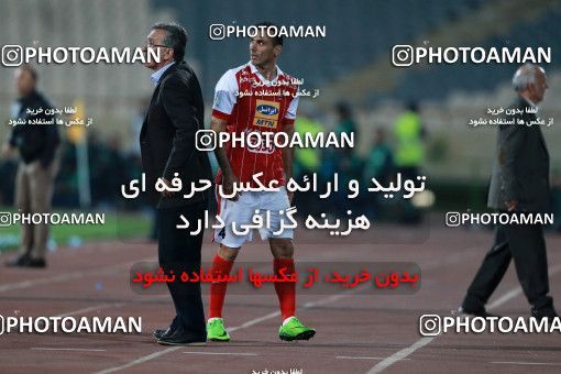 907559, Tehran, , جام حذفی فوتبال ایران, 1/16 stage, Khorramshahr Cup, Persepolis 2 v 0 Naft Tehran on 2017/10/21 at Azadi Stadium