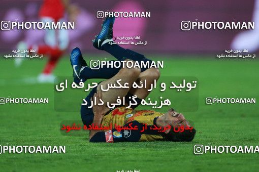 915597, Tehran, , جام حذفی فوتبال ایران, 1.16 round, Khorramshahr Cup, Persepolis 2 v 0 Naft Tehran on 2017/10/21 at Azadi Stadium